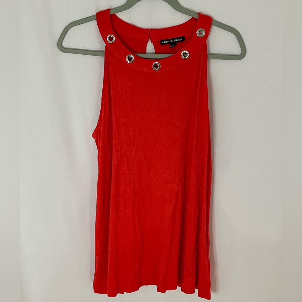 Women’s red Cable and Gauge tank top loose fitting, size XL